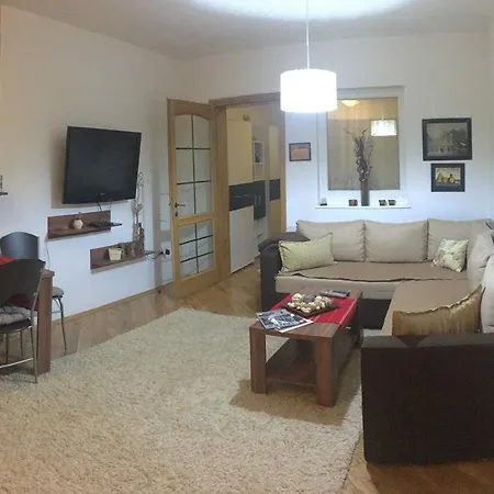 Apartman Tehel