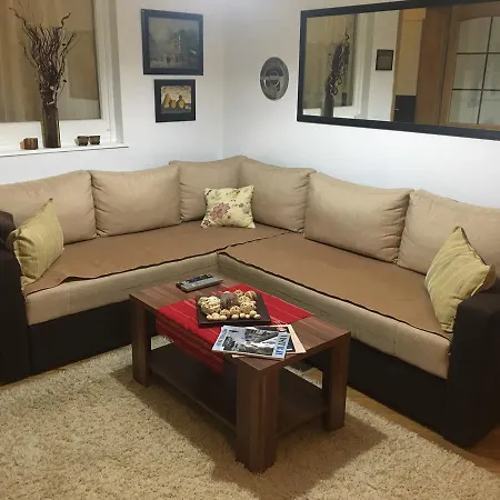 Apartman Tehel شقة Trnovo